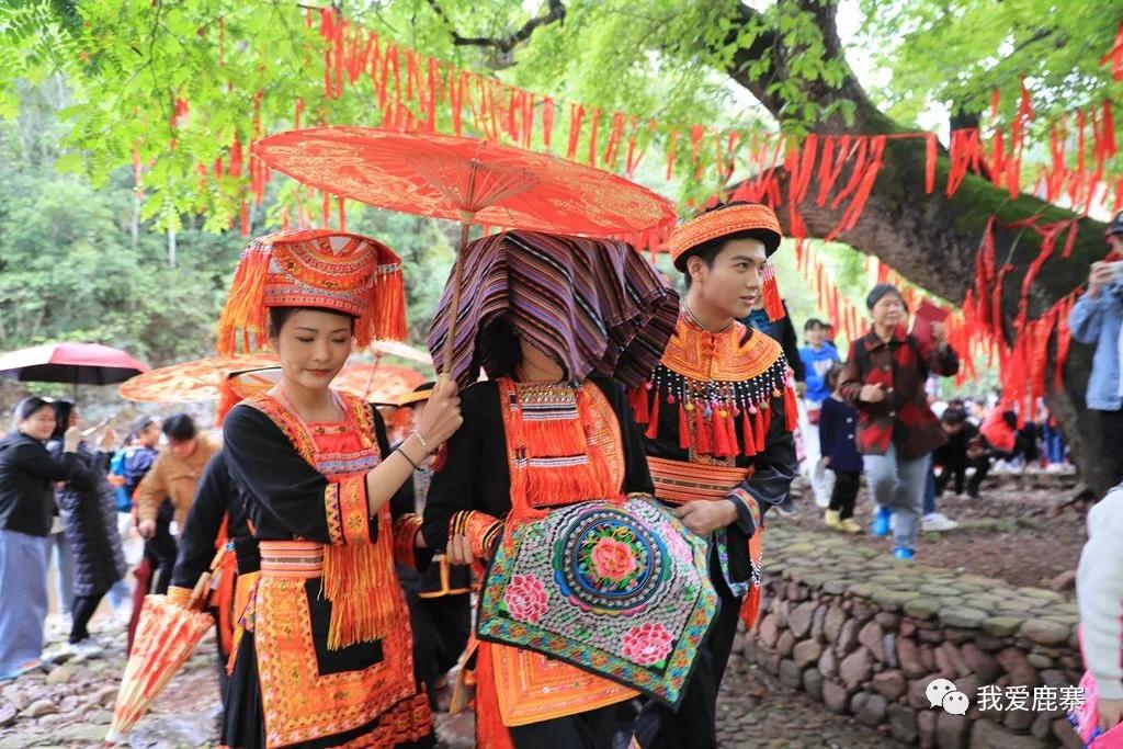 瑶族人口_4月 999元 人 世界瑶都 金秀 千年古城 荔浦 世外仙境 圣堂湖 青山瀑布